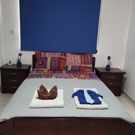 Homesweethome Paphos Bagian luar foto