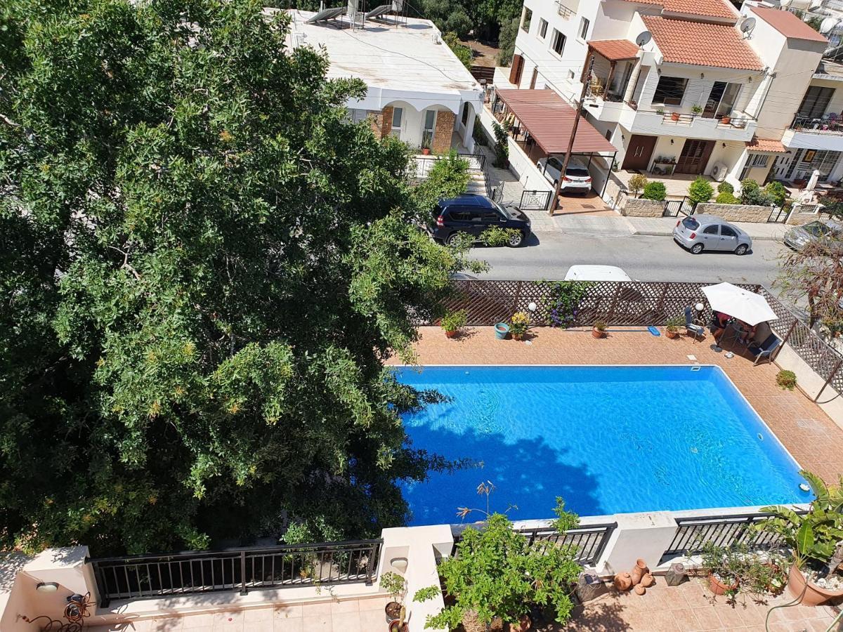 Homesweethome Paphos Bagian luar foto