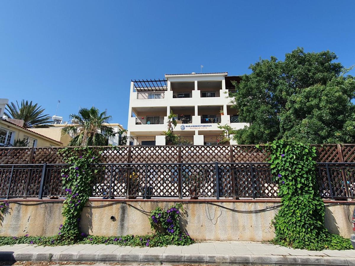 Homesweethome Paphos Bagian luar foto